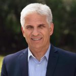 Este domingo asumirá como gobernador Claudio Poggi 