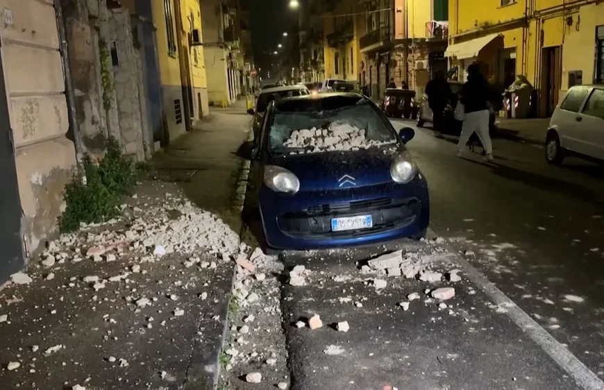 Un sismo de 4.4 provocó pánico y algunos daños en Nápoles