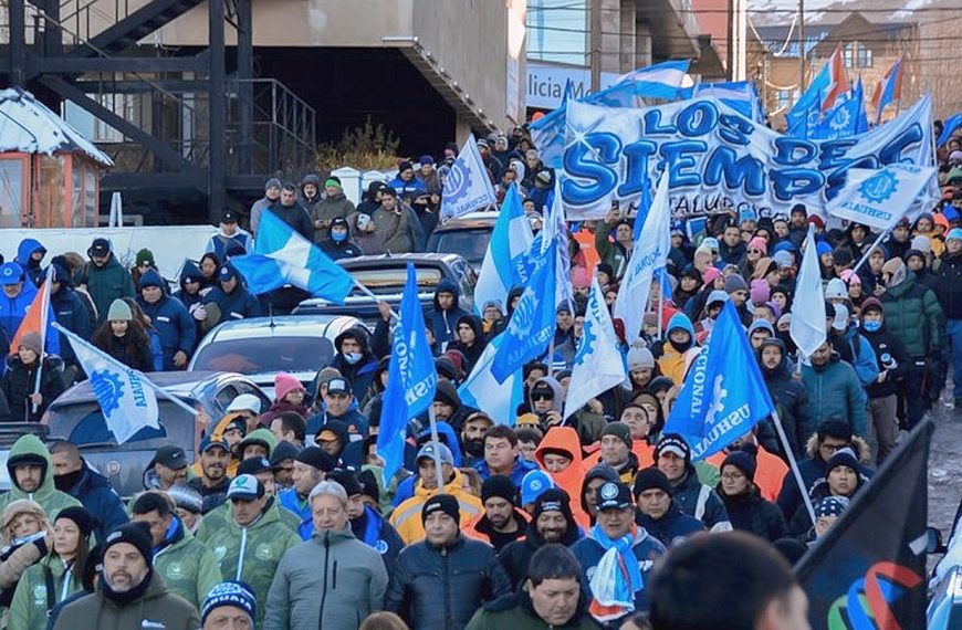Tierra del Fuego: las empresas no despedirán trabajadores hasta fin de año y se levantó el paro