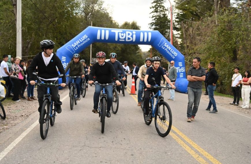 Estudiantes de la ‘Senador Alfredo Bertín’ Recibieron sus Bicicletas TuBi