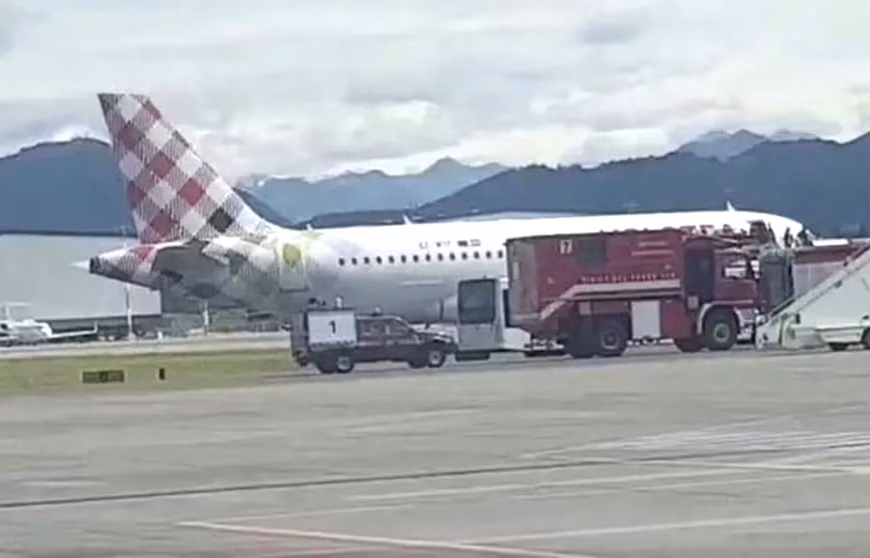 Tragedia en Italia: un hombre murió al ser absorbido por el motor de un avión que se preparaba para despegar