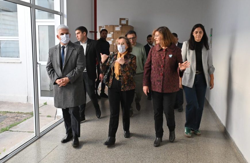 Poggi impulsará la recuperación de la Maternidad ‘Teresita Baigorria’ con una intervención