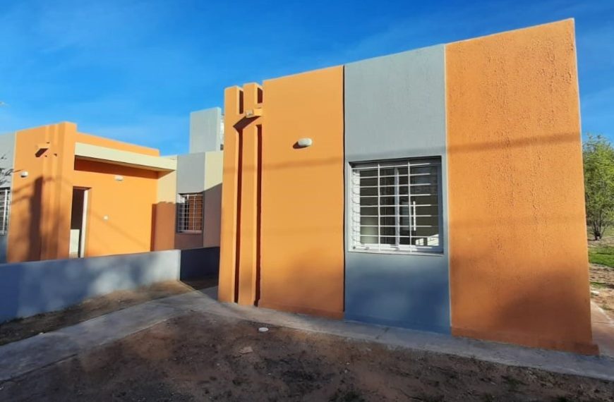 El Gobierno acelera la construccion de viviendas en Nogolí y Saladillo