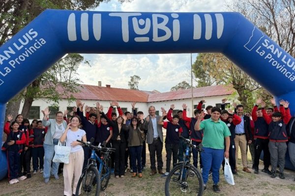 El Gobierno entregó biciletas del Plan TuBi en siete localidades del departamento Pueyrredón
