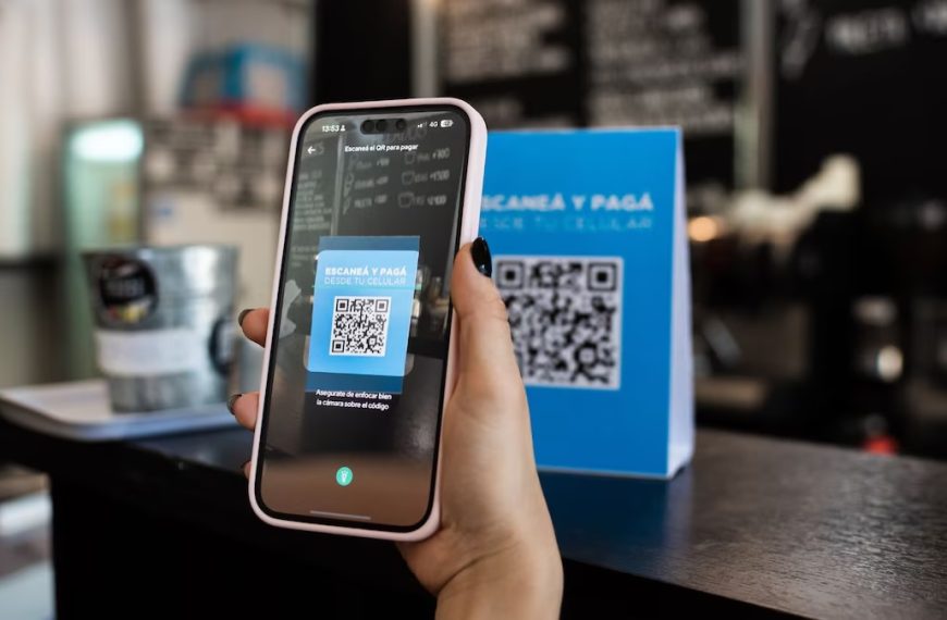 Reportan fallas en pagos y transferencias por la caída de un servicio web global: afecta a apps bancarias y billeteras digitales