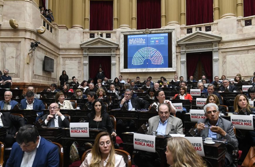 Diputados aprobó un proyecto que restringe el uso de los DNU pero hubo cambios y ahora deberá volver al Senado