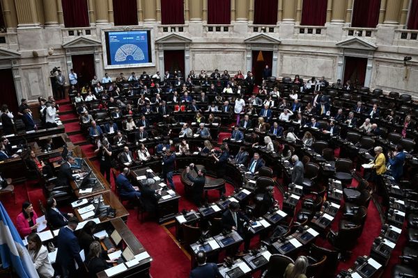 El Gobierno convocará a sesiones extraordinarias para tratar el Presupuesto y podría incluir algunas reformas
