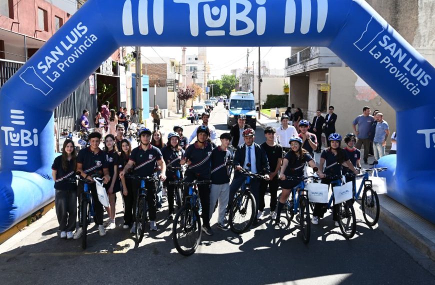 Alumnos de la Escuela Cristiana Evangélica estrenaron sus bicicletas TuBi