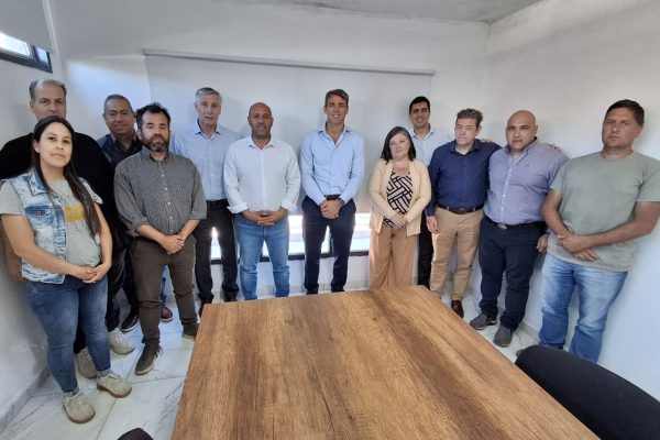 El municipio de La Punta y el Banco Supervielle presentaron una propueta con beneficios para PyMEs, empleados municipales y clientes