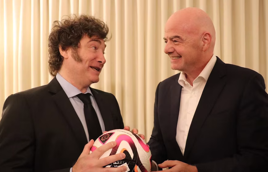 En medio de las polémicas con la AFA, Javier Milei suspendió su viaje al sorteo del Mundial 2026