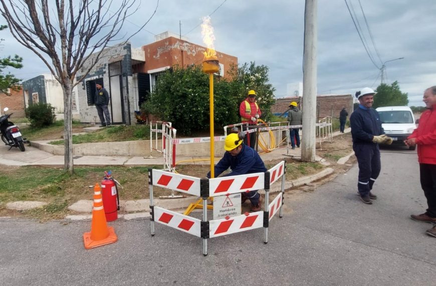 El Gobierno ampliará la red de gas natural en Juana Koslay