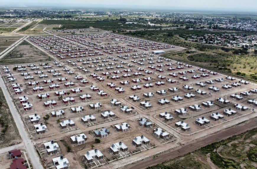 Realizan los últimos ajustes en las 800 nuevas viviendas de la ciudad de San Luis