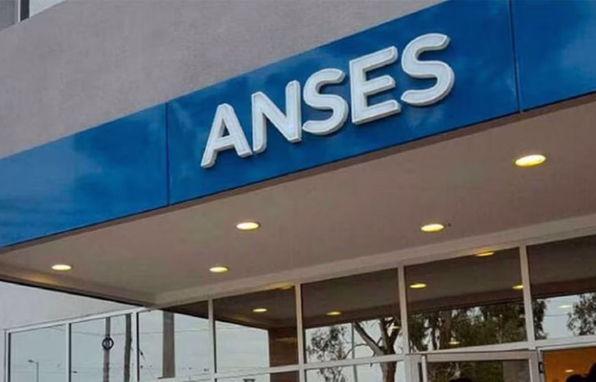 Oficializaron el último aumento del año para las jubilaciones, pensiones y asignaciones familiares