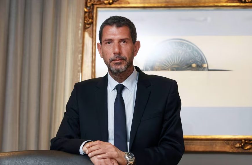 Cambios en el Gabinete: renunció el secretario de transporte y asume Herrmann, que debe negociar con la UTA