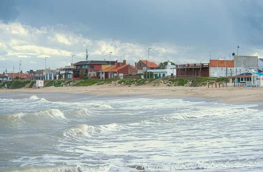 Reportan un muerto en Santa Clara del Mar tras un mini tsunami