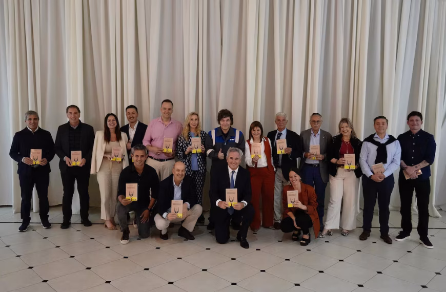 Aprobaron el aumento salarial para altos funcionarios del Gobierno, pero no aplicará para Milei y Villarruel