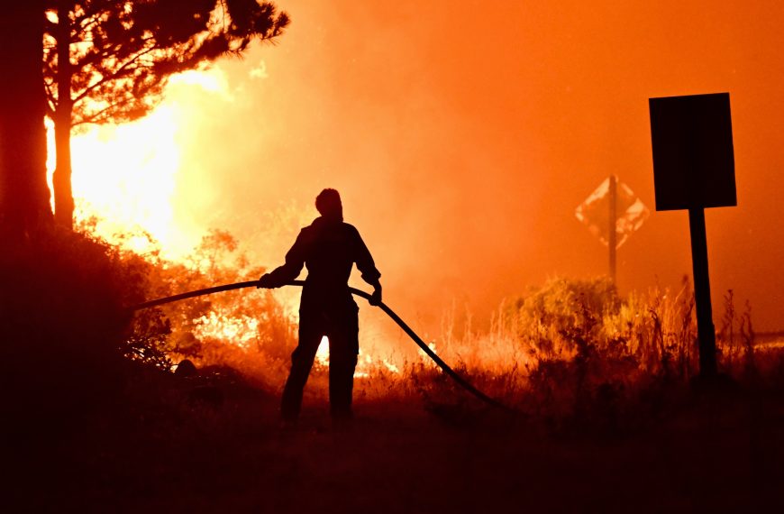 Incendios en Chubut: extinguieron 22 de los 32 focos, pero el fuego sigue activo y hay casi 12 mil hectáreas afectadas