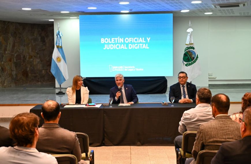 Poggi acompañó el 101° aniversario del Boletín Oficial y Judicial de la Provincia