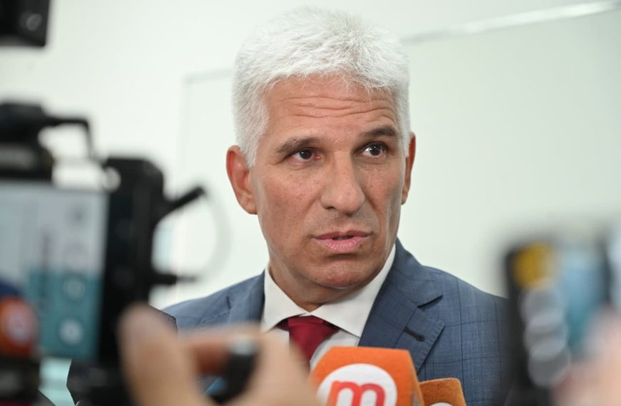 “La educación es lo que les va a dar libertad y les va a permitir progresar en la vida”