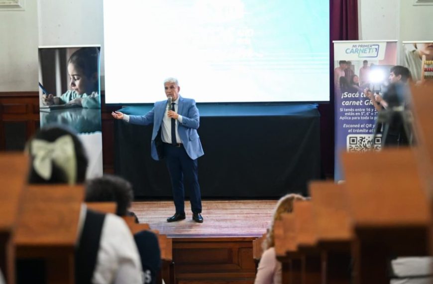 “Tenemos la mira puesta en programas relacionados con la educación que elaboran otros ministerios”