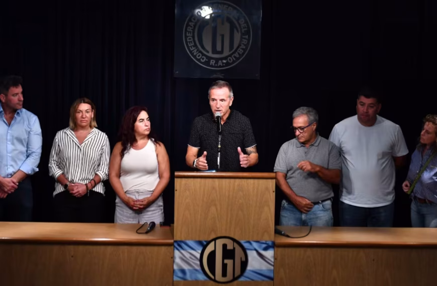 La CGT confirmó el paro contra la reforma laboral y atribuyó el cierre de FATE al “fracaso del plan económico del Gobierno”
