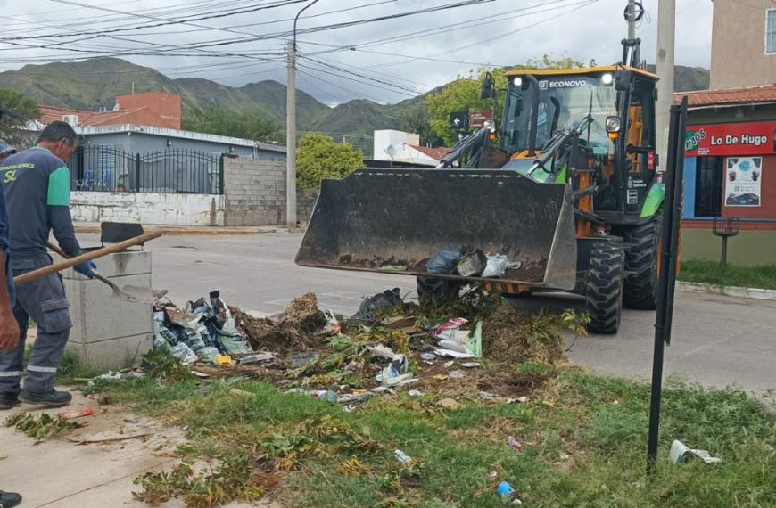 Hissa anunció que la municipalidad instalará cámaras en la ciudad para detectar a quienes arrojen desperdicios en la vía pública