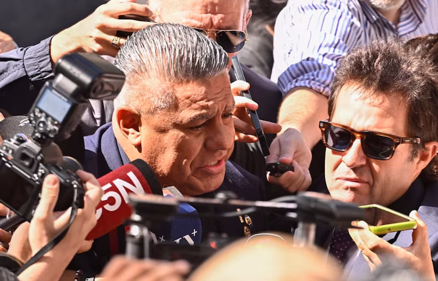 Claudio “Chiqui” Tapia llegó a Tribunales para ser indagado por presunta retención indebida de aportes en la AFA