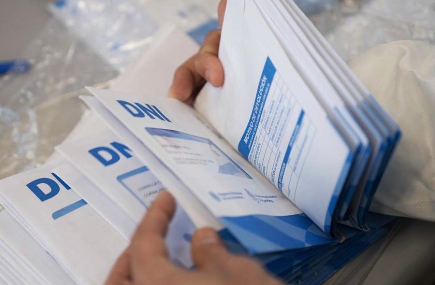 El Renaper actualiza sus aranceles: nuevos precios para DNI y pasaportes desde el 6 de marzo