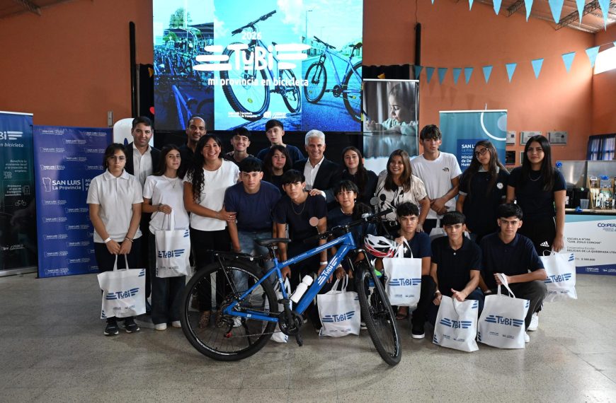 Arrancó el Plan TuBi: el Gobierno entregará 7611 bicicletas a estudiantes de toda la provincia