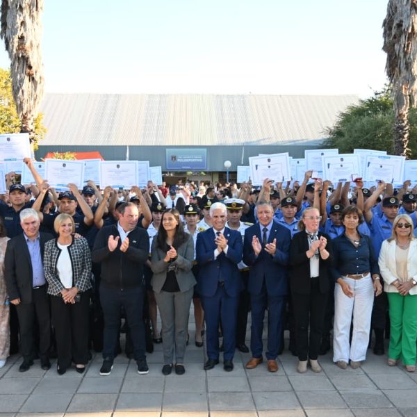 Egresaron más de 80 agentes del Instituto Superior de Seguridad Pública