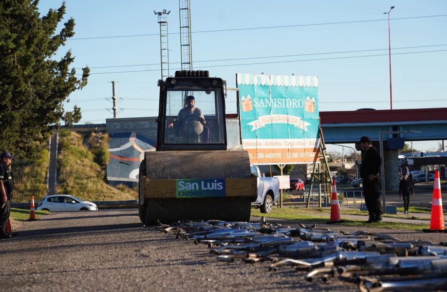 La Municipalidad de San Luis destruyó 210 caños de escape adulterados y refuerza los controles en la ciudad