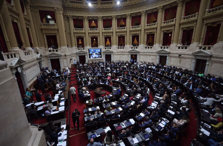 La Libertad Avanza buscará darle hoy sanción definitiva a la modificación de la Ley de Glaciares
