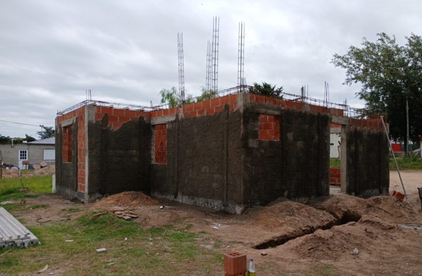 Las obras de viviendas progresan en Los Molles y La Punilla