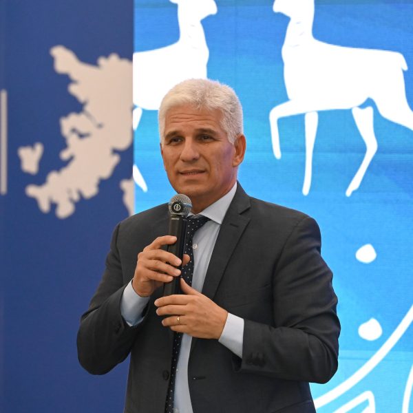 “Hemos sextuplicado la cantidad de camionetas para la ruralidad”