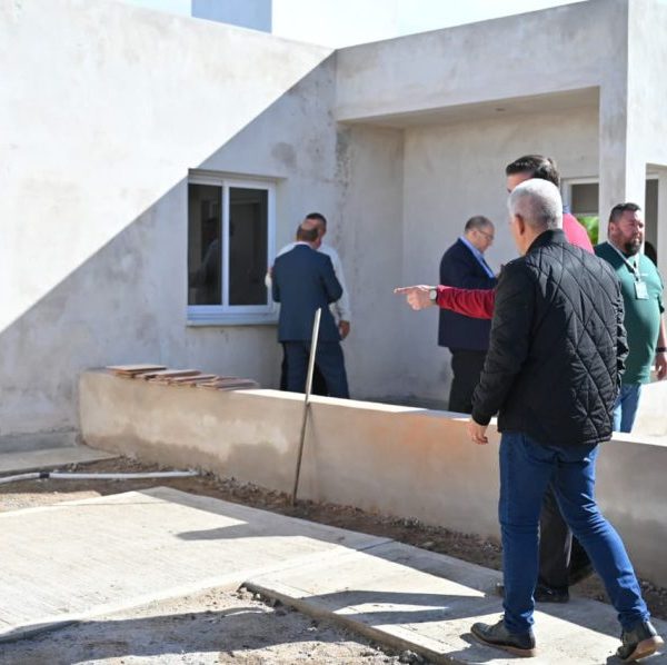 ‘Tenemos Futuro’ en Concarán: Poggi visitó las viviendas en construcción