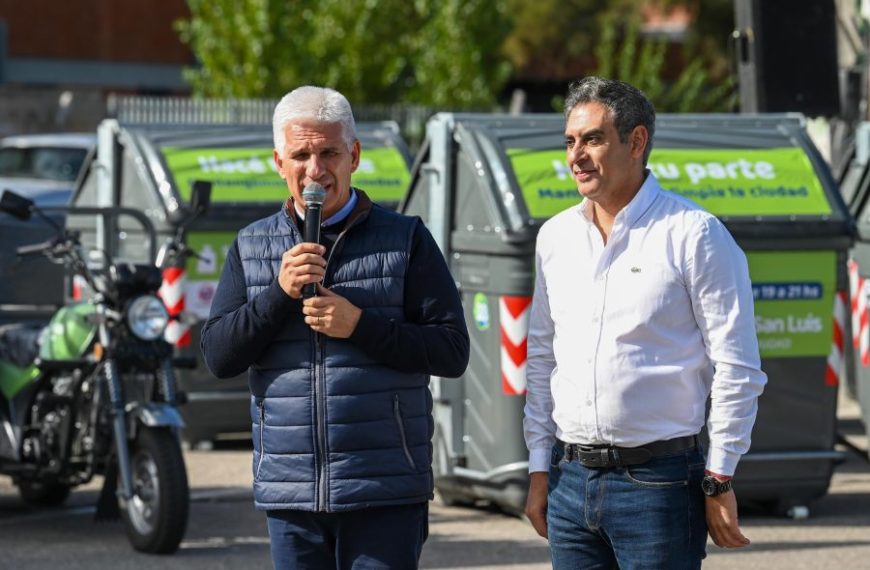 El Gobernador acompañó a Hissa en la presentación de equipos para la recolección de residuos