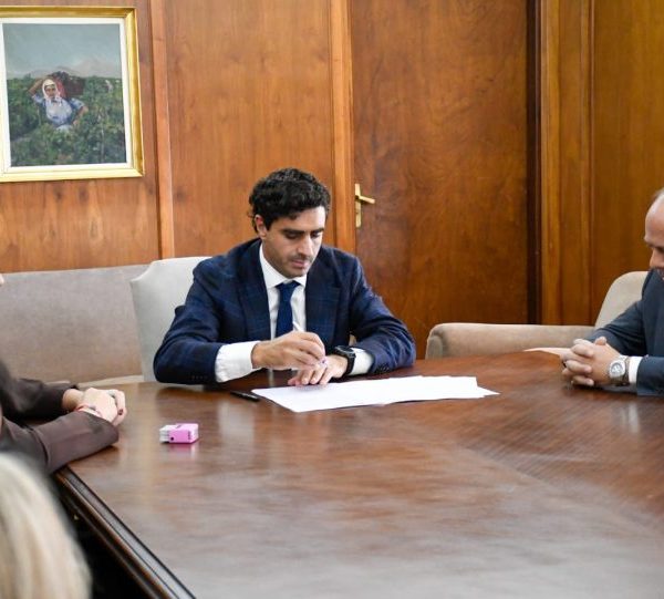 Mendoza, San Juan y San Luis suscribieron un convenio marco de cooperación laboral