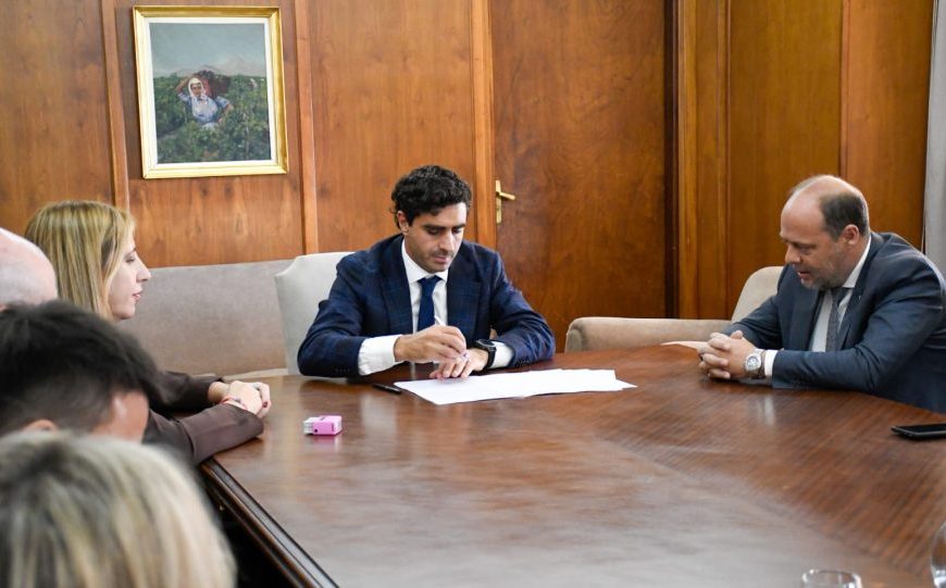 Mendoza, San Juan y San Luis suscribieron un convenio marco de cooperación laboral