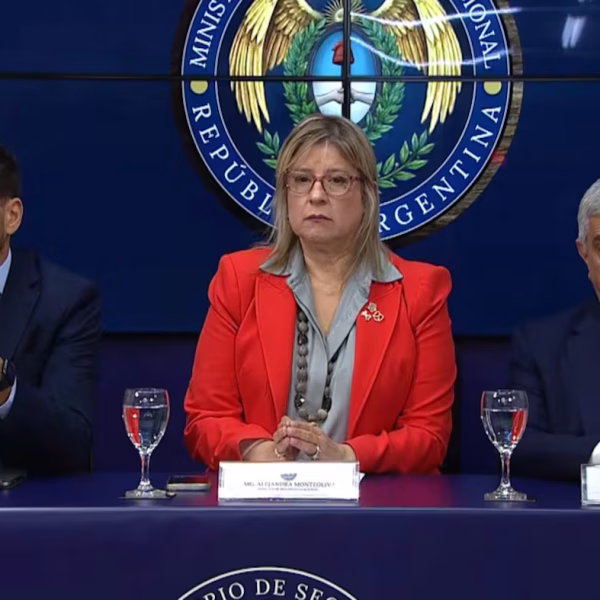 El alumno que mató a un compañero en Santa Fe integra una peligrosa comunidad digital que incentiva masacres