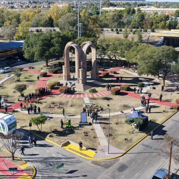 Hissa inauguró la renovación integral de la plaza Halcones del Cielo