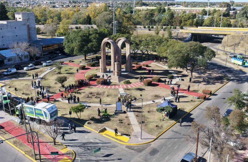 Hissa inauguró la renovación integral de la plaza Halcones del Cielo