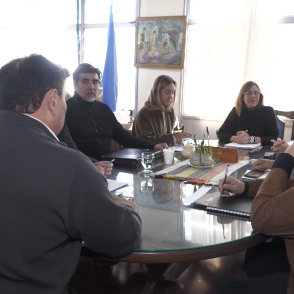 Relaciones Laborales medió en la conciliación que evitó el paro de la UTA