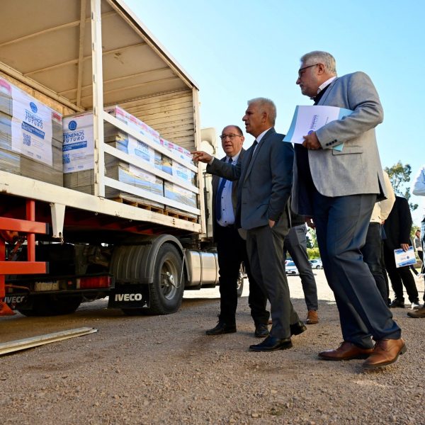 El Gobierno puso en marcha la entrega de materiales para las viviendas de autoconstrucción asistida