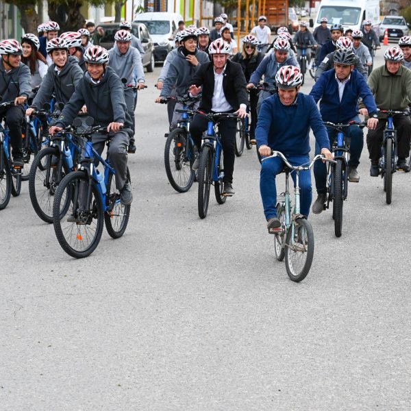En Naschel, 39 estudiantes recibieron sus bicicletas del Plan TuBi
