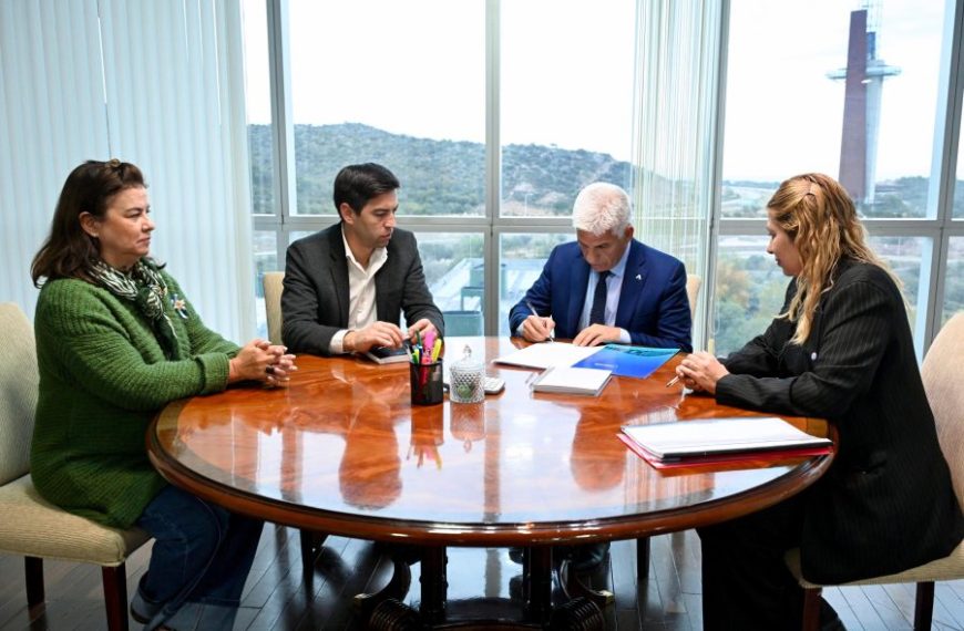 Poggi firmó un decreto por el cual ratificó el nuevo diseño curricular para el nivel Inicial