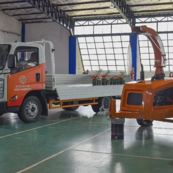 La Punta incorporó un camión y una máquina chipeadora para optimizar los servicios