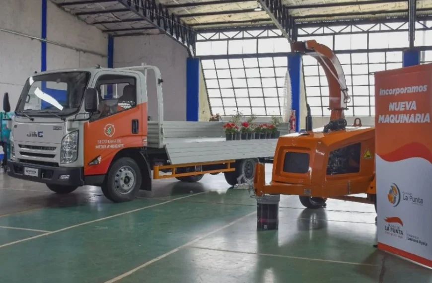La Punta incorporó un camión y una máquina chipeadora para optimizar los servicios