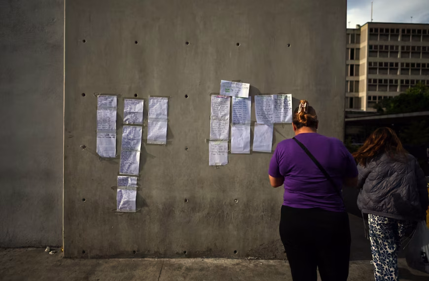 Después del terremoto, Venezuela busca a los desaparecidos entre los escombros y la incertidumbre