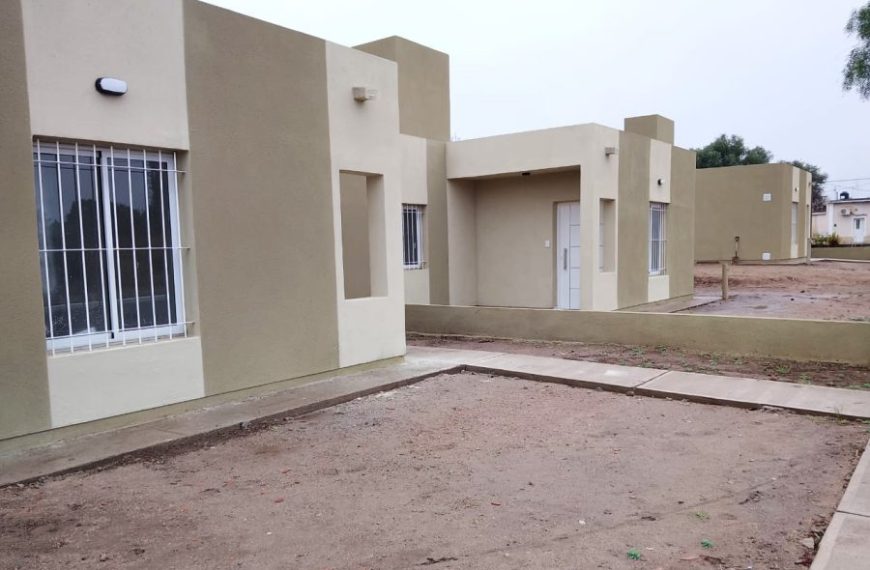 La Provincia intensifica los trabajos en las viviendas que entregará en agosto en Luján