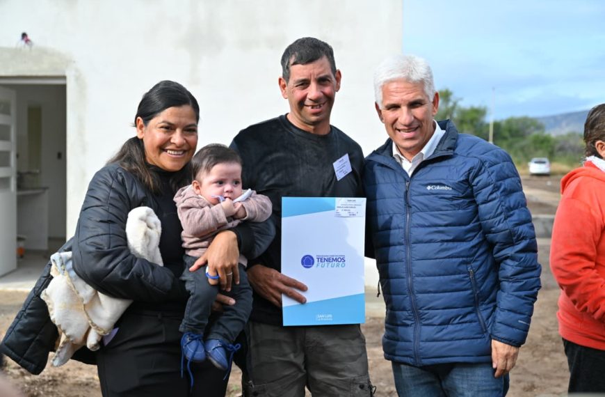 Quince familias de Quines se convirtieron en preadjudicatarios y recibirán la casa antes de Navidad